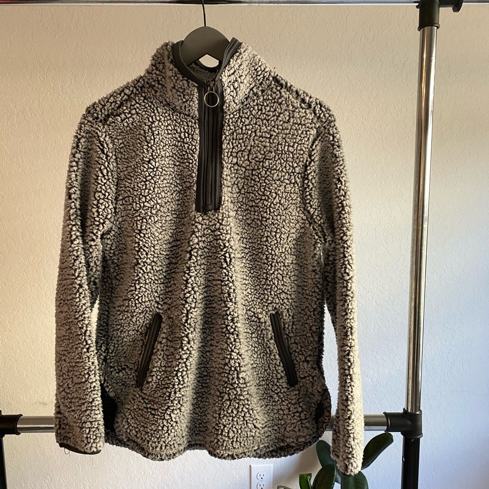 Sherpa hoodie